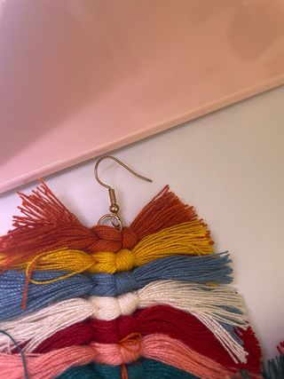 Pendientes flecos a estrenar