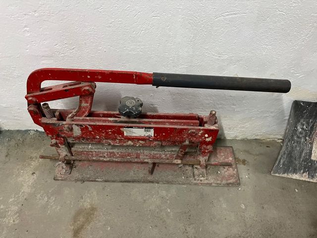 CORTADORA DE TERRAZO RUBI.