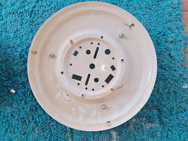 Lampade da soffitto leggere.