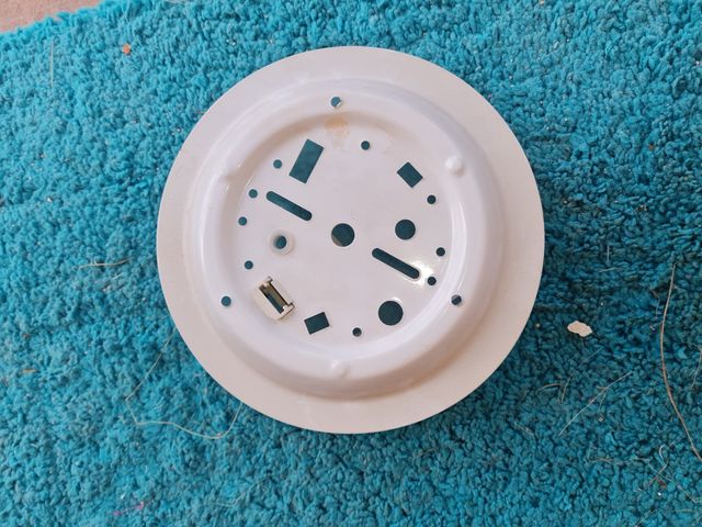 Lampade da soffitto leggere.