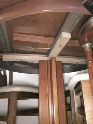 Mesa de comedor con 4 sillas