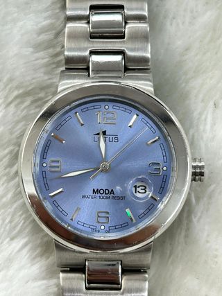 Reloj de pulsera Lotus