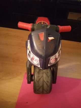 Correpasillos y moto niños