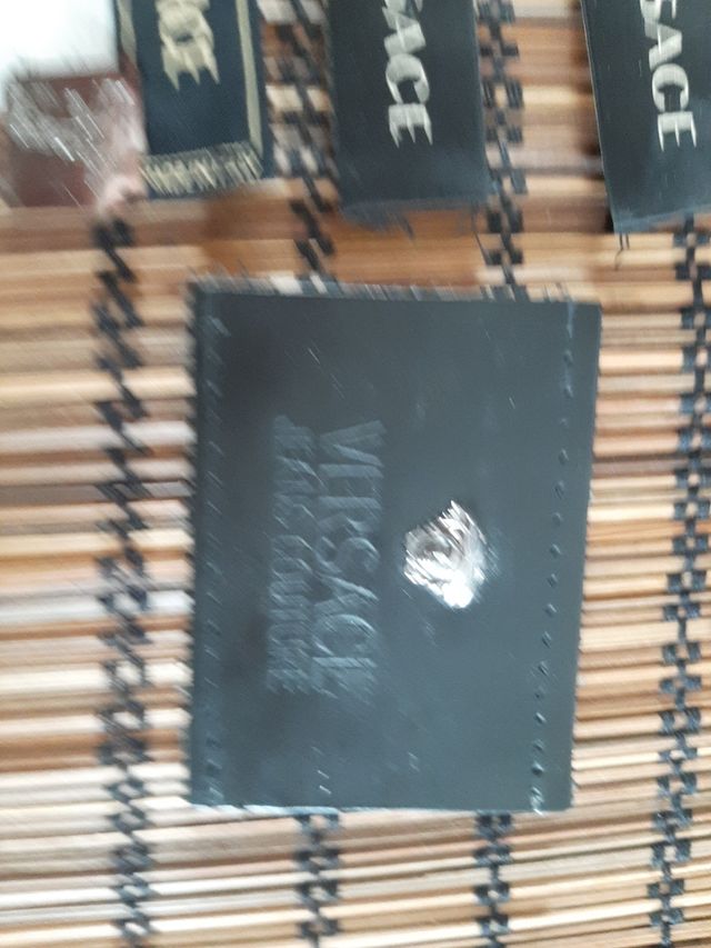 Etichette versace