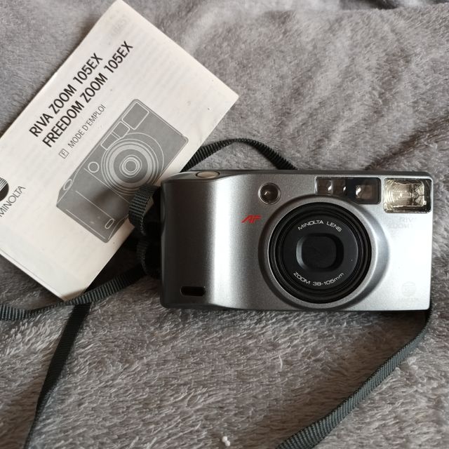 MINOLTA RIVA 105EX