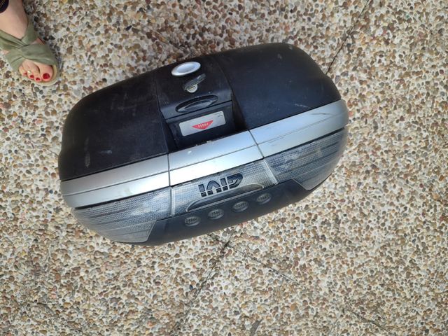 Valigia per moto GIVI