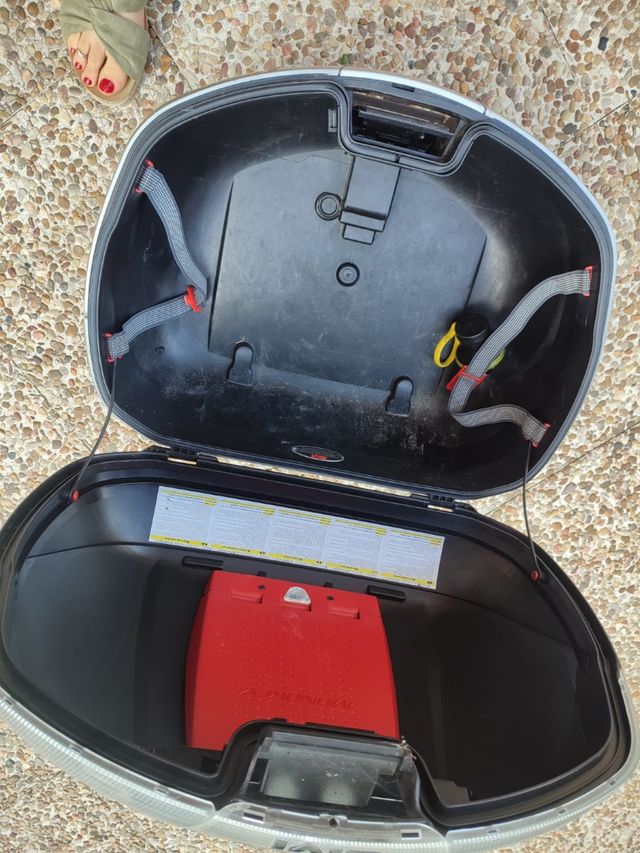 Valigia per moto GIVI