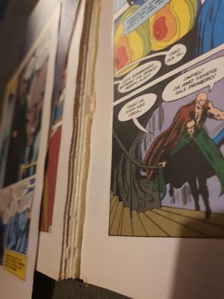 Comic Batman de Bob Kane dañado