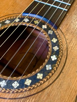 Guitarra romántica de 1900