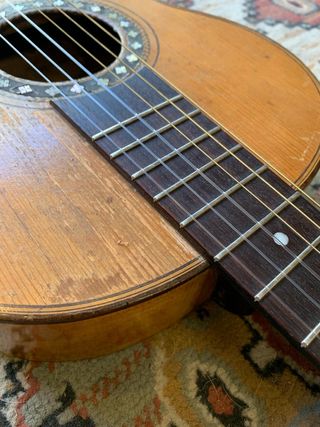 Guitarra romántica de 1900