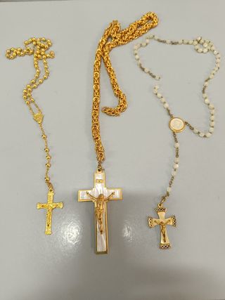 Dos Crucifijos y Rosario