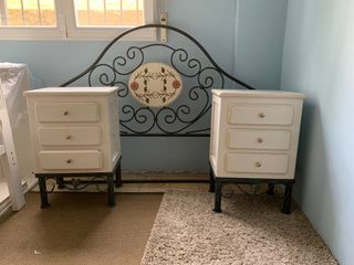 Cabecero de hiello forjado con flores decorativas