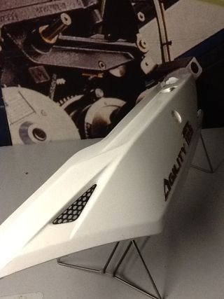 TAPA LATERAL IZQUIERDA KYMCO AGILITY CITY