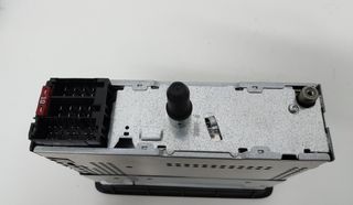 Radiocasete coche y luz freno