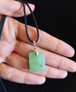 Colgante de Crisoprasa y Plata de Ley