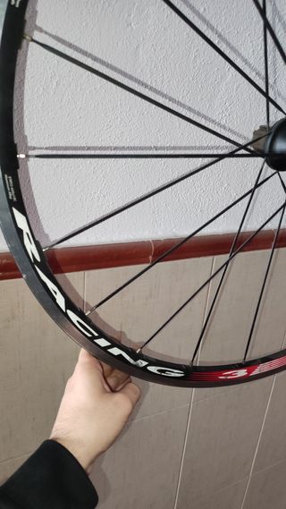 Llantas FulCrum Racing 3 carretera