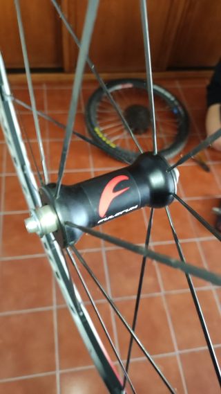 Llantas FulCrum Racing 3 carretera