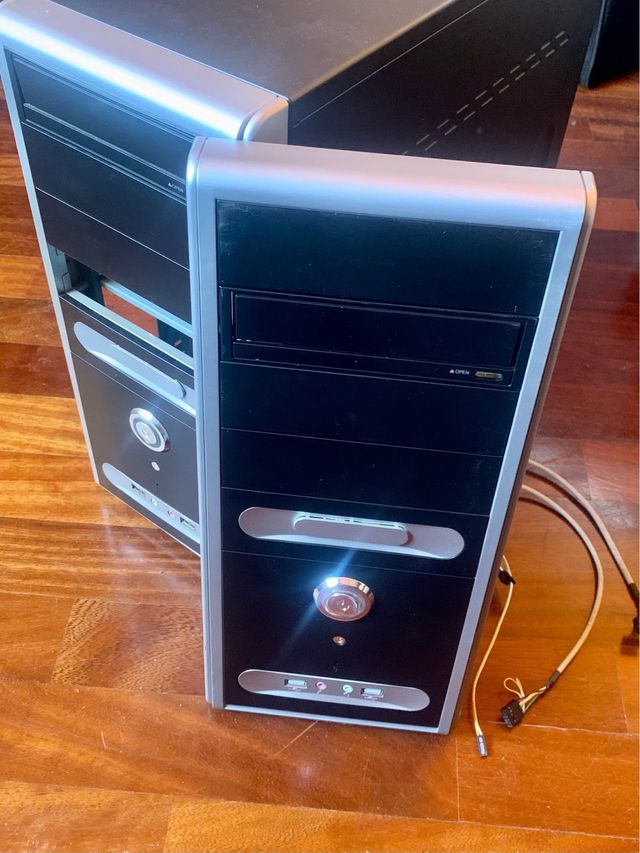 Case PC fisso Computer desktop lamiera metallica