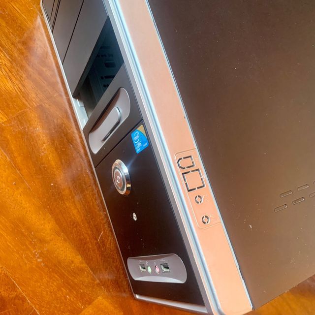 Case PC fisso Computer desktop lamiera metallica