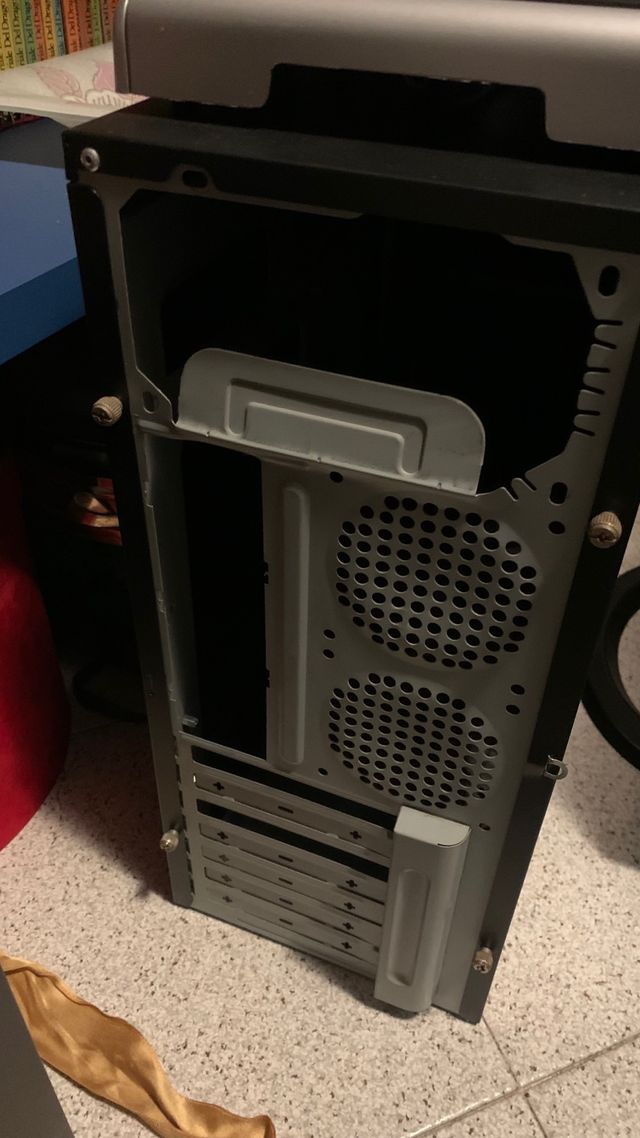 Case PC fisso Computer desktop lamiera metallica