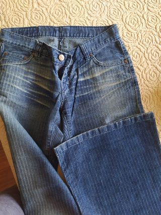 Pantalón pana campana