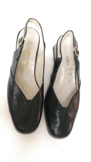 ZAPATOS abiertos mujer. Angela Sala. Piel