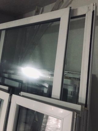 Ventanas PVC y Climalit blancas muy buen estado