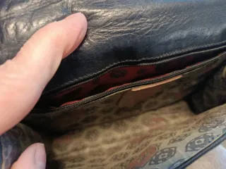 ¡OFERTA! Bolso de piel azul marino