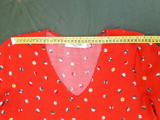 Blusa naranja con lunares