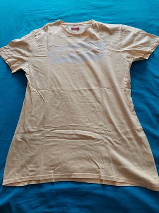 Camiseta LEVIS amarilla manga corta