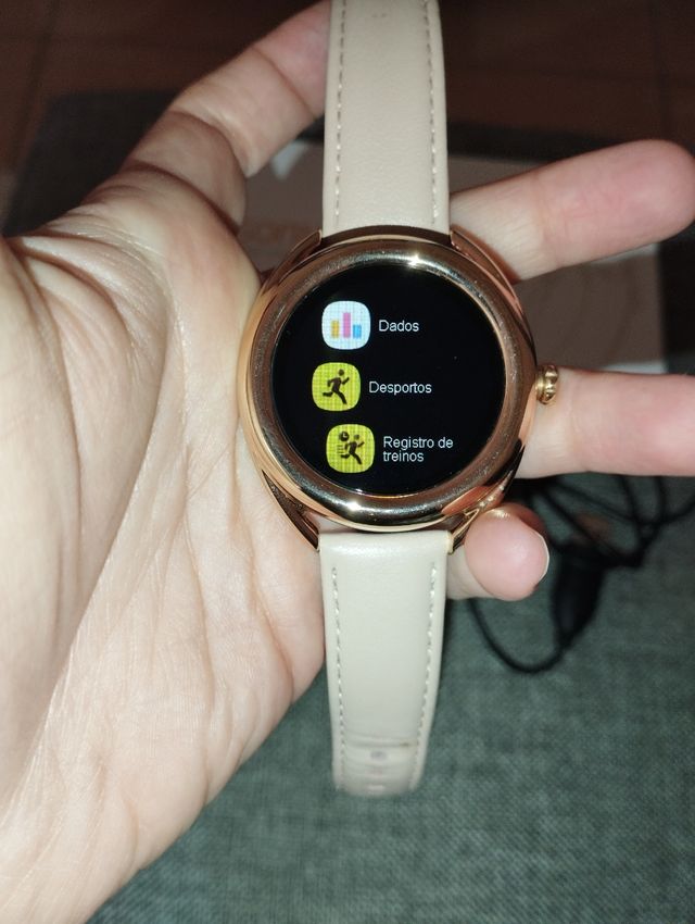 Smartwatch panrsover rosa dourado