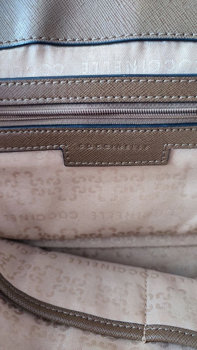 BOLSO DE PIEL COCCINELLE