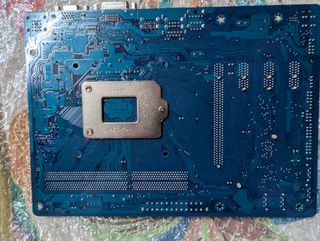 Placa Base gigabyte Ga-h61ma-d2v