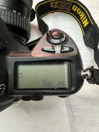 Camara Nikon D2Xs + objetivo 17-55 1:2.8 EG DX