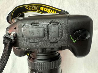 Camara Nikon D2Xs + objetivo 17-55 1:2.8 EG DX