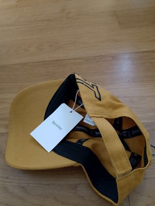 Visera Unisex Bershka.Nueva con e