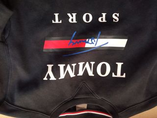 Sudadera Tommy Sport en buenas condiciones