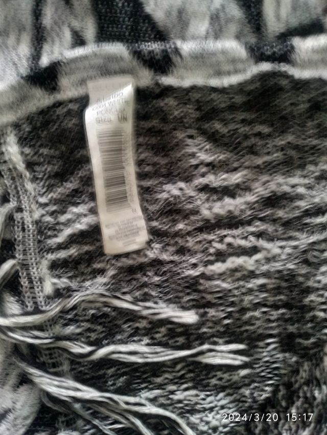 Poncho para mujer Alcott.