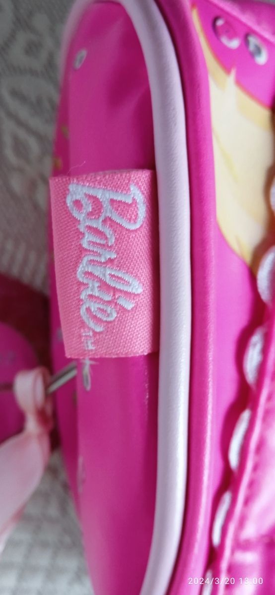 Bolso mano Barbie 