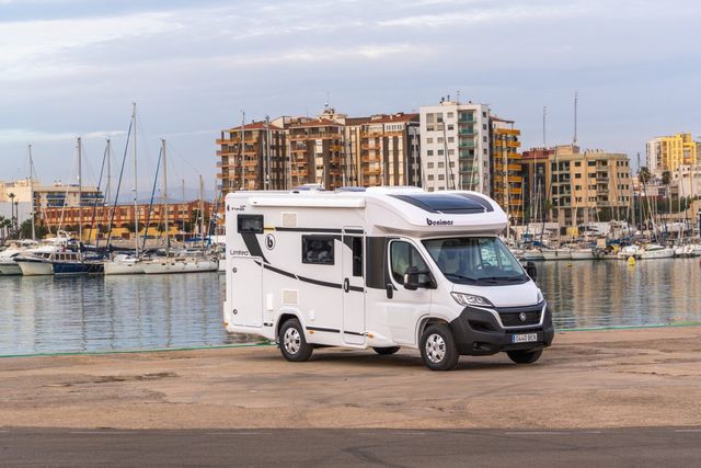 Autocaravana Benimar Tessoro 440 ES 6,3 mt Garaje