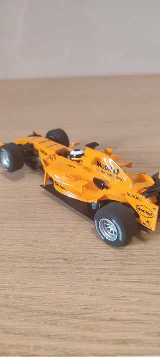 McLaren-Mercedes MP4/21 Superslot