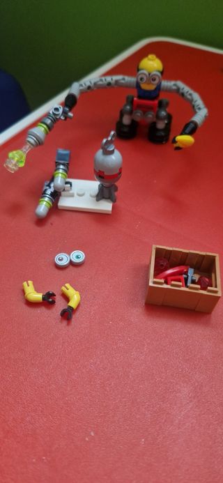 Lego Minions Robot