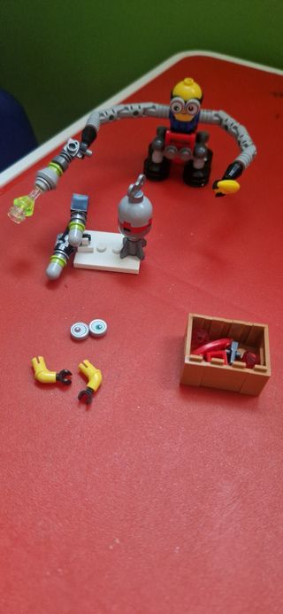 Lego Minions Robot