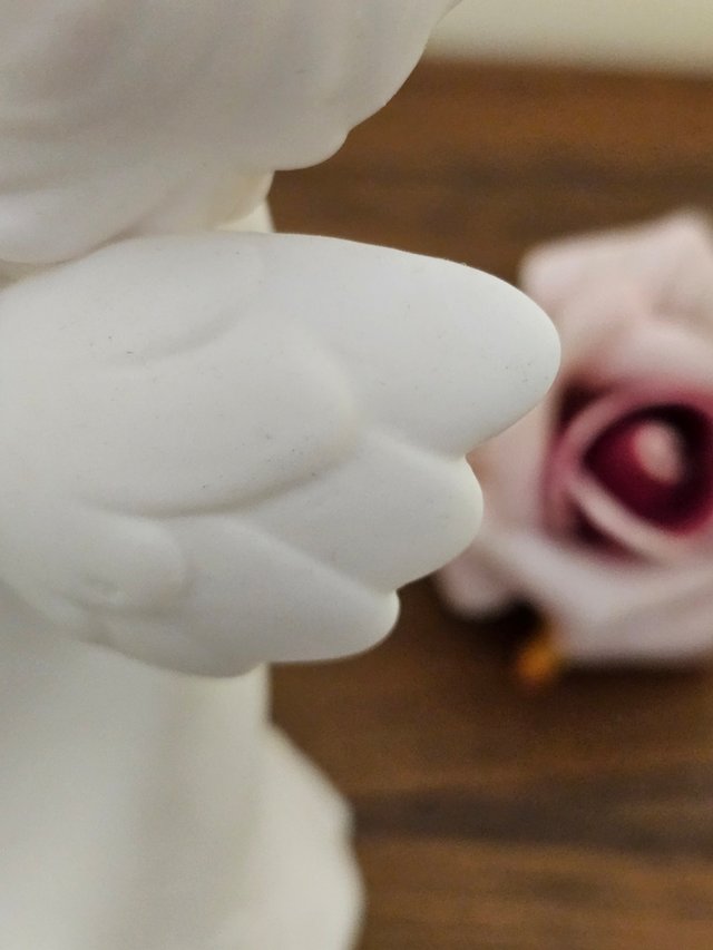 Angel en porcelana biscuit