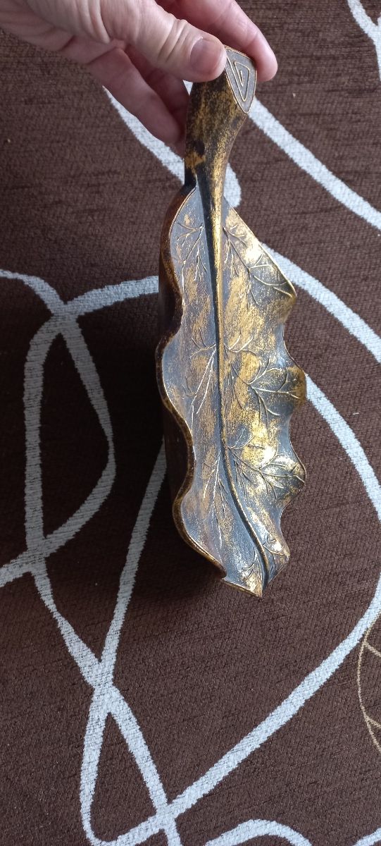 Portaogetti foglia dirata