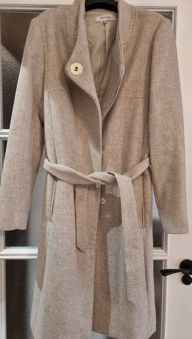 ABRIGO DE PAÑO FÓRMULA JOVEN