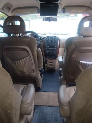 Chrysler Voyager Impecable