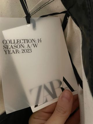 Gabardina 299€ edicion limitada color negro