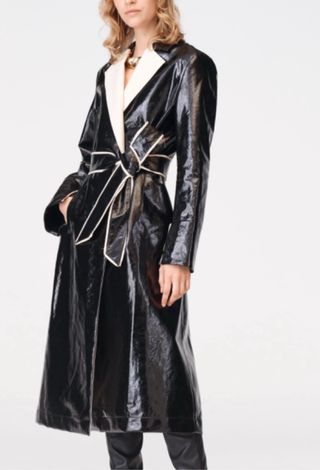 Gabardina 299€ edicion limitada color negro