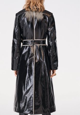 Gabardina 299€ edicion limitada color negro